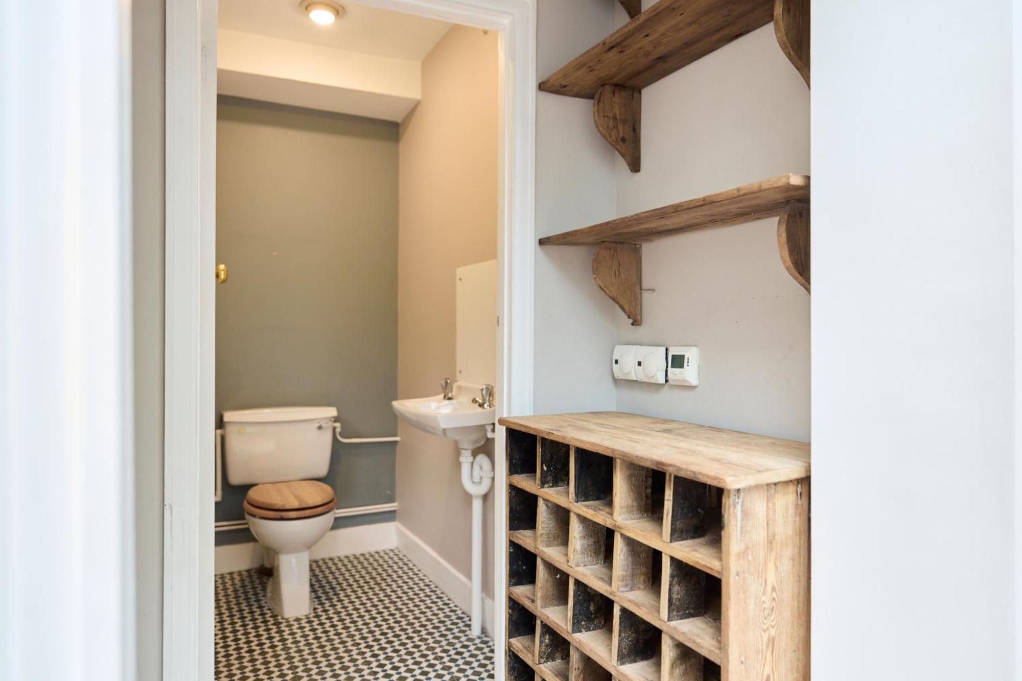 The Fulham Hideout - Modish 2Bdr Flat With Patio Apartment London Ngoại thất bức ảnh